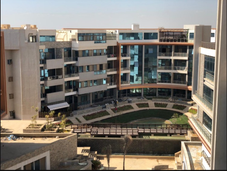 إمتلك دوبلكس في كمبوند لاميرادا القاهرة الجديدة